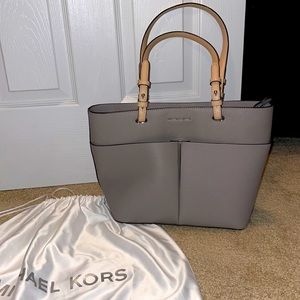 NWT Michael Kors bag with duster ✨final price drop✨